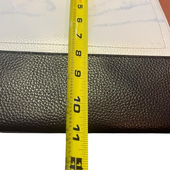 Art Fever Cream and black leather bag with a unique design, with zipper - Picture 4 of 12